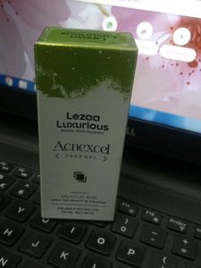 Lezaa Luxurious Acnexcel Face Gel