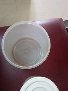 2 CONTAINERS