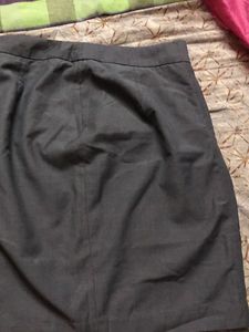Gray Formal Pencil Skirt (new)