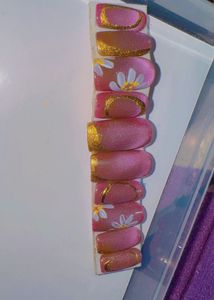 Pink & Gold Daisy Press-On Nails
