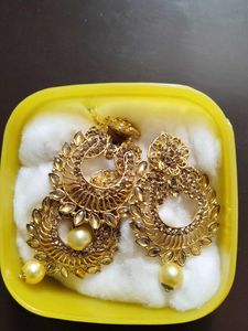 Earrings With Maangtika