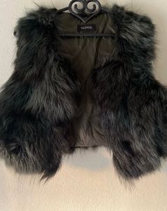 Faux Fur Vest🦋🎀💖