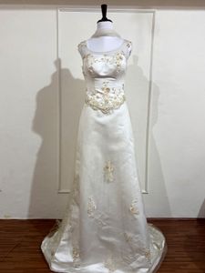 Elegant Vintage Wedding Gown🤍
