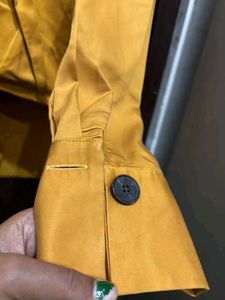 brand Elegant Mustard Top never used