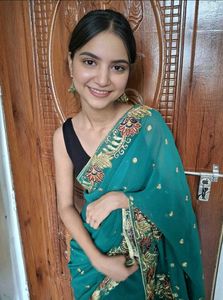 Embroidered Saree 🪷🌻🦋💚