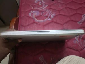 MacBook pro 2012 i5/4gbram/500gb memory