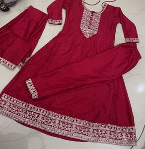 unused Beautiful high quality 3 piece suit ❣️