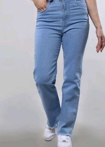 Light Wash Frayed Hem Jeans