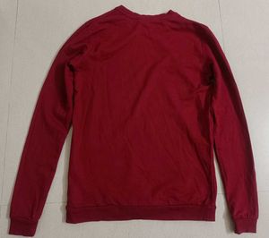 Max maroon T-shirt