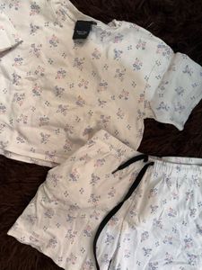 Floral Shorts Set/ Nighsuit