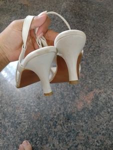 Women&#39;s White Heels