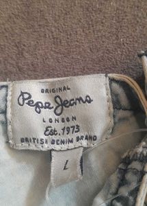 Pepe Jeans Light Wash Denim V-Neck Top | Casual Vi