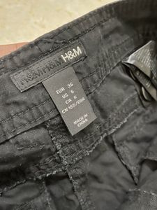 H&amp;M Y2K Black Short For Women