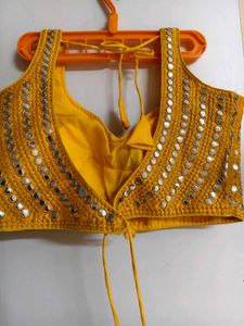 Mirror Work Backopen Dori Blouse💛