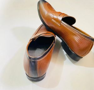 **MEN LEATHER SHOES**