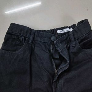 Black Mom Fit Jeans From Zudio