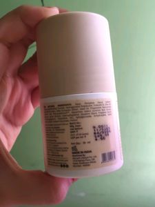 Carmesi Natural Deodorant Roll-On