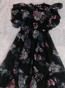 Black Floral Top 🖤