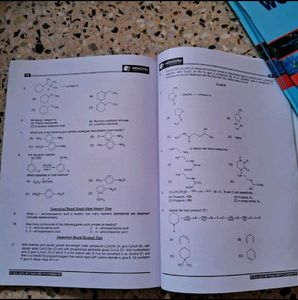 4 FITJEE - JEE ADVANCED &amp; MAINS CHEMISTRY WORKBOOK