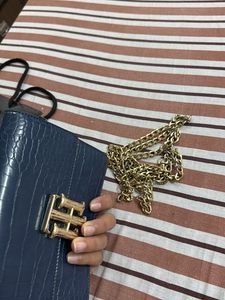 Tommy Hilfiger Original Women Sling/ Purse