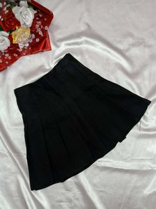 Black Pleated Skirt🖤