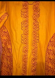 10 Kurti Combo With Free Gift Saree