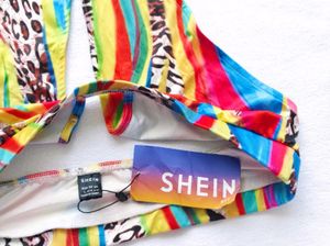 Shein : Halter Neck Crop Top