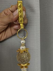 Waist Clip Hanging Saree Accessory