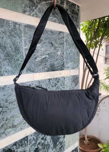 Uniqlo Viral Half Moon Unisex Sling Bag