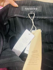 FOREVER NEW Striped straight leg Pants