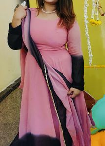 Elegant Pink Kurta Set