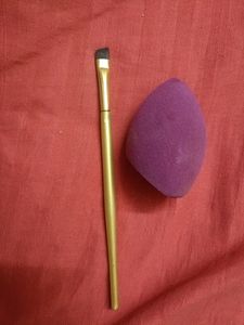 Pac Make Up Brushes And Beauty Blender Branded