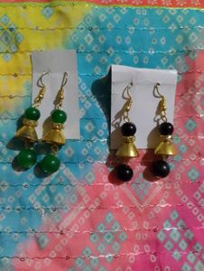 Set Of 2 Green And Black Pearl Earrings 💞
