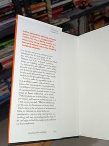 Hardcover The Subtle Art of Not Giving a F*ck
