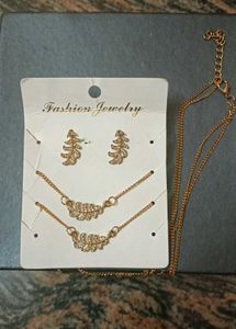 Double Layered Neckpiece Set With Earrings.