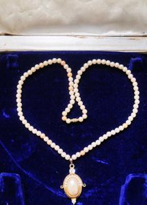 Vintage Pearl Necklace with Pendant