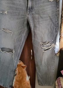 Ripped Mom Jeans