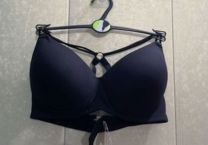Black T-Shirt Bra