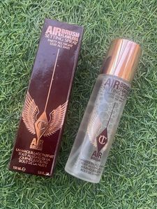 Charlotte Tilbury setting Spray
