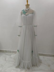 Elegant White vintage Gown