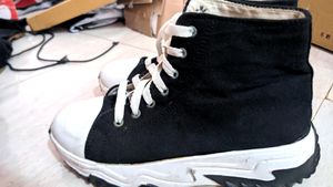 AfroJack Women Black N White Sneakers