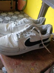 Nike Court Vision Low Sneakers
