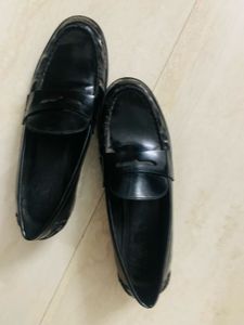 ZARA PATENT-FINISH LOAFERS