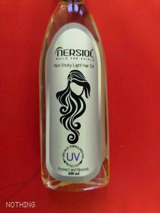 Nersiol Non Sticky Light Hair Oil UV protective