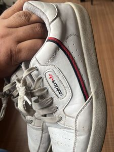 Adidas Sneakers