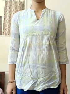 women's top