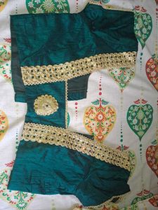 Preloved- Golden Saree With Embellished Border