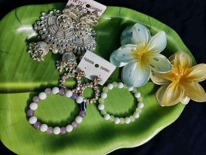 Jewellery hamper