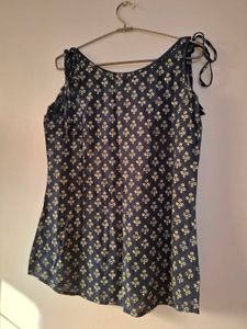 Pinteresty Floral Print Tie-Shoulder Kurti