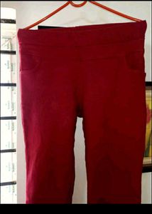 LYCRA Women&#39;s Maroon Jegging